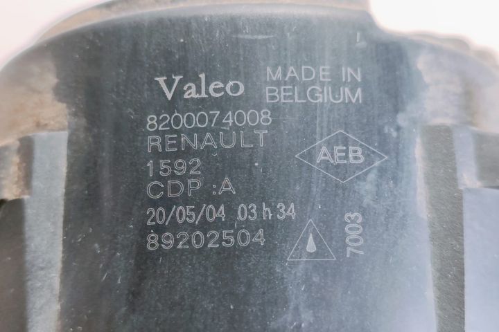 Proiector Far ceata 8200074008 Renault Duster prima generatie seria