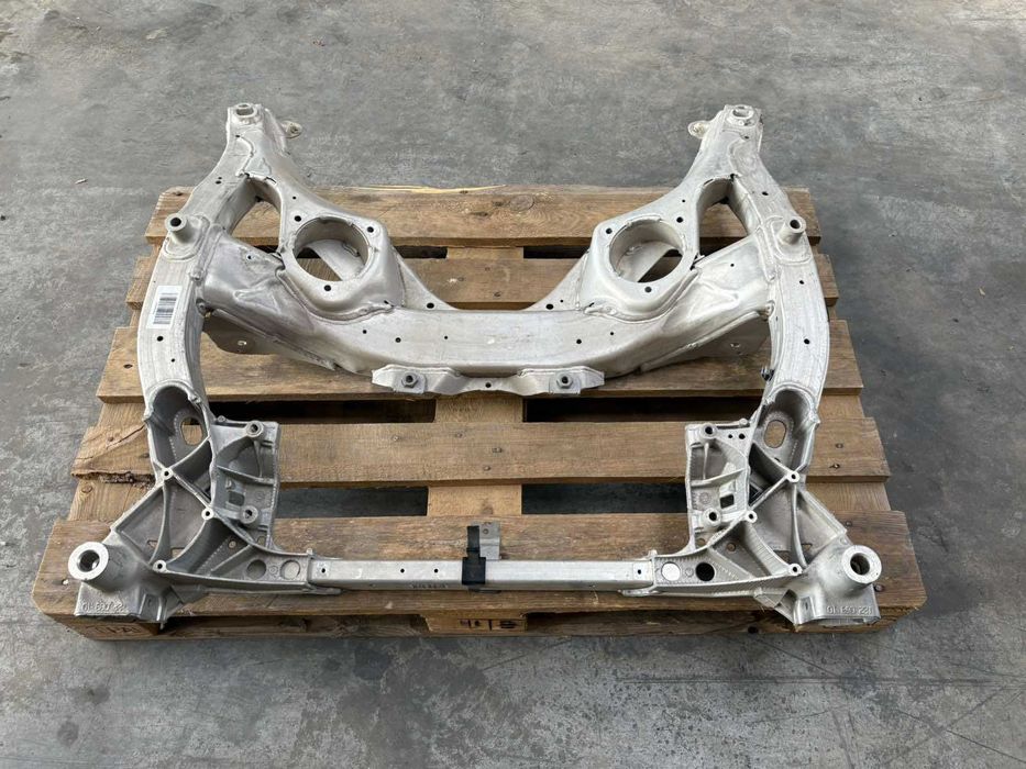 Преден мост БМВ Ф07 Ф10 Ф11 Ф06 Ф12 Ф13 Ф01 Ф02 на задно