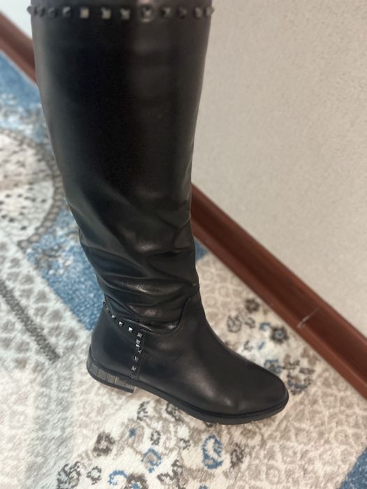 Продам осенние сапоги