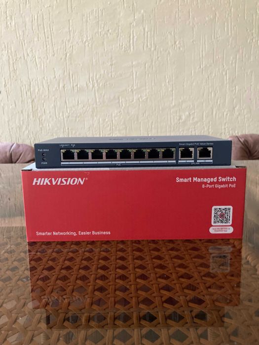 Smart Managed 8+2 Gegabit DS-3E1510P-EI/M