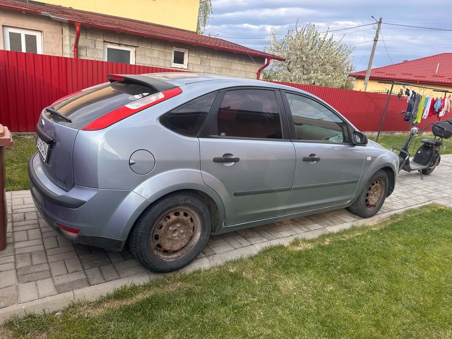 Ford focus 2 2005 1.4 benzina