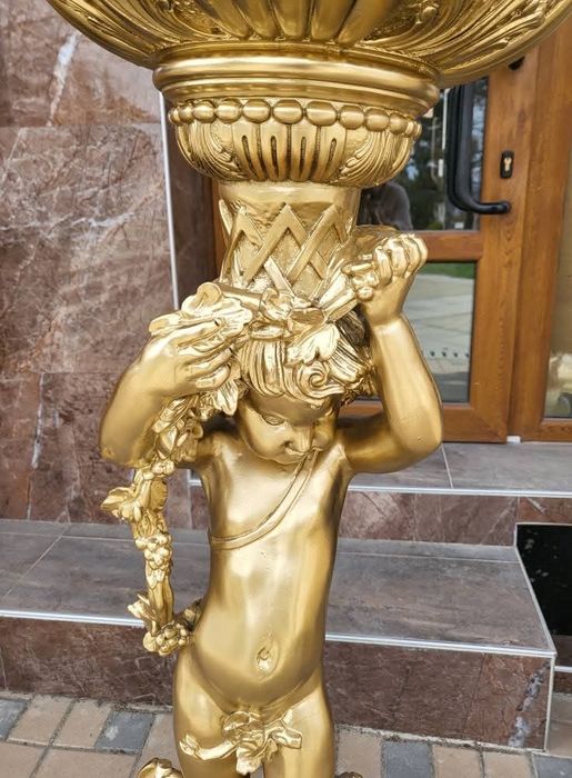 Изключително красива поставка/чадърник