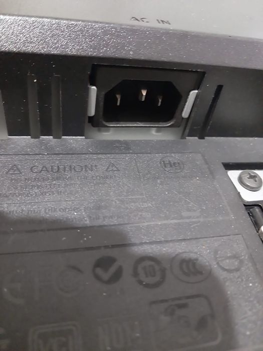 Монитор для компьютера б/у. В рабочем состоянии.