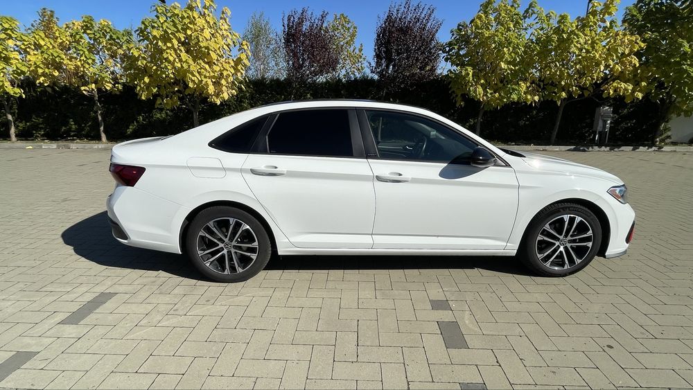 VOLKSWAGEN Jetta 2024 — imagine 3