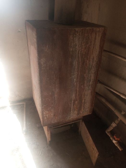 Католлар сотлади