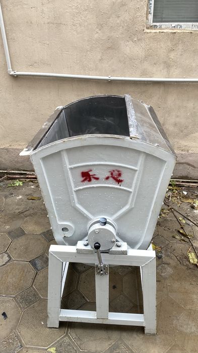 Продам тестомес 80кг