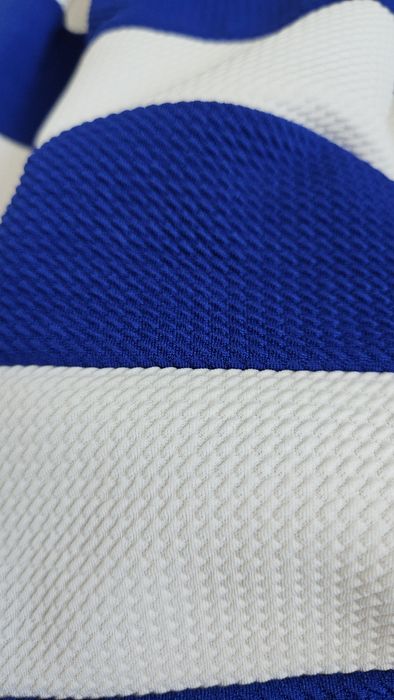 Елегантна дамска рокля S/M – синьо и бяло райе