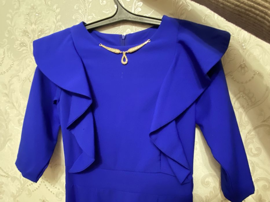 Женское платье б/у