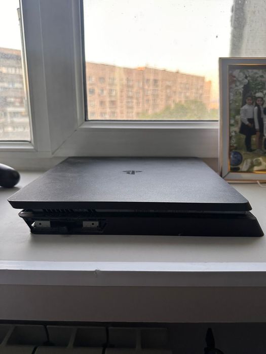 PlayStation 4 игровая приставка