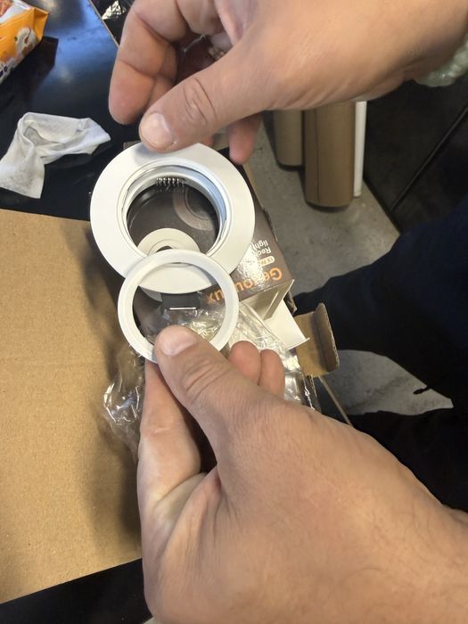 Лунички за таван чисто нови