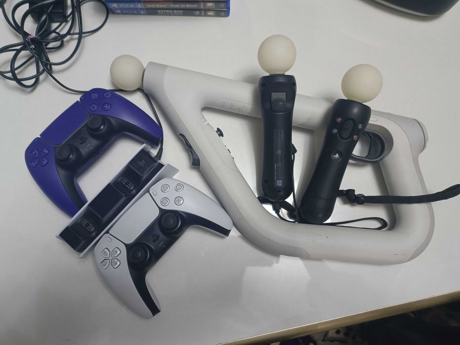 Play station 5 1tb + diskovod srochno sotiladi