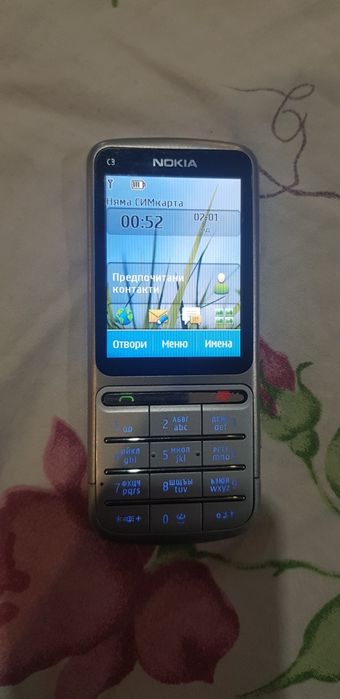 Модел Nokia C3-01 метален