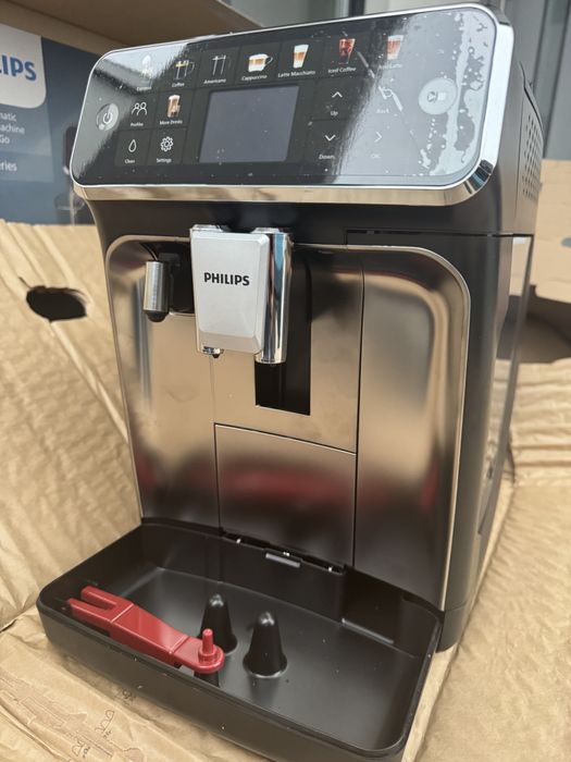 Espressor Philips Seria 5500 Inox / Rasnita Silent / Aparat de Cafea