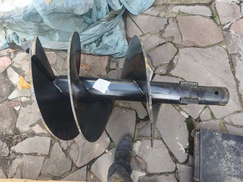 ямобур - шнек для экскаватора