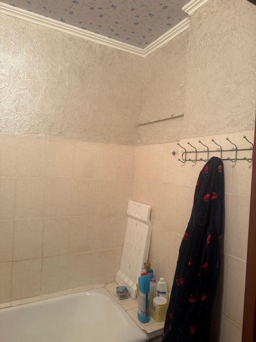 2х ком. кв.продам в 10мкр дом 10