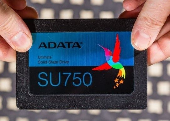Продам SATA SSD ADATA 512 gb