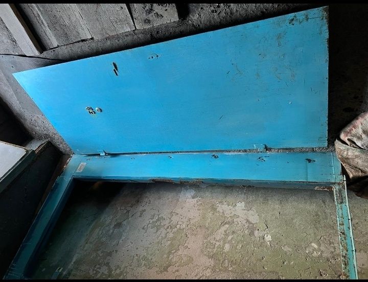 Продам Двери входные, металлические.