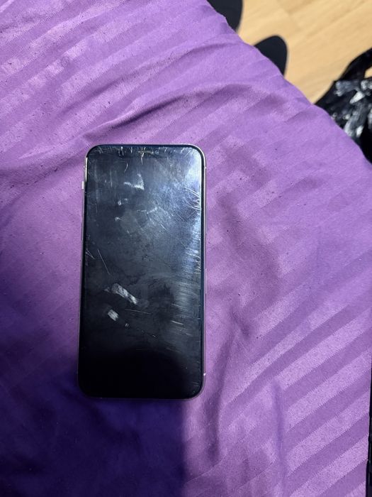 Айфон 11 про продам