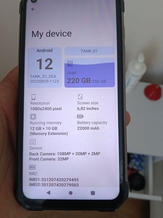Telefon iHunt Strong P22000, cu baterie imensă tine 7-8 zile fara probleme, lanterna puternica, night-vision