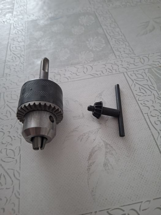 Патрон для перфоратора