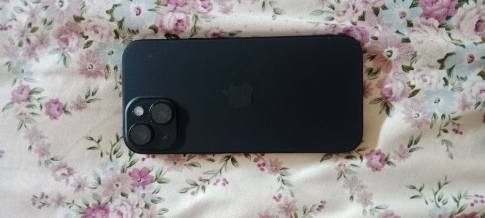 iPhone 15 с гарантией