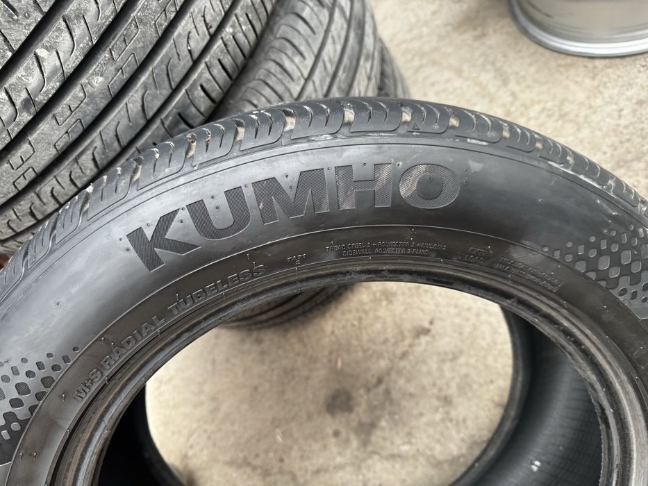 R17 Kumho Solus Ta 71.  235/55/17