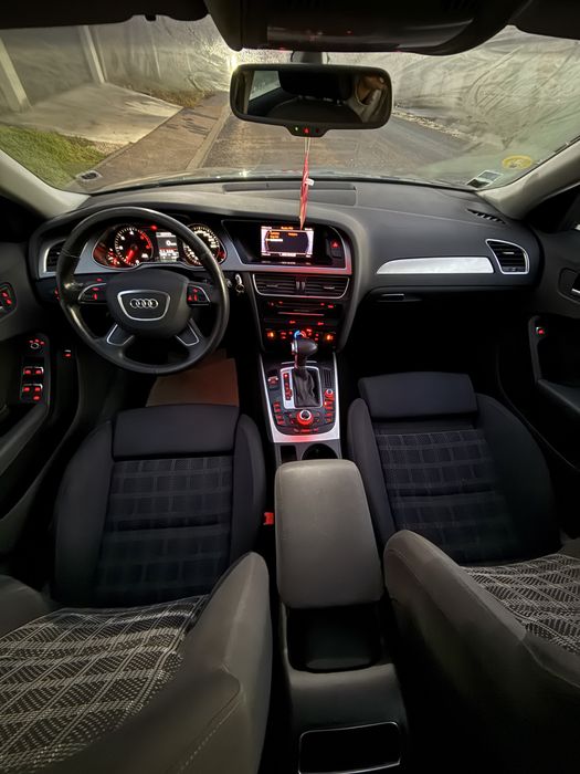 Audi A4 - 2012 - 2.0 TDI - Automat -143 CP - pret fix