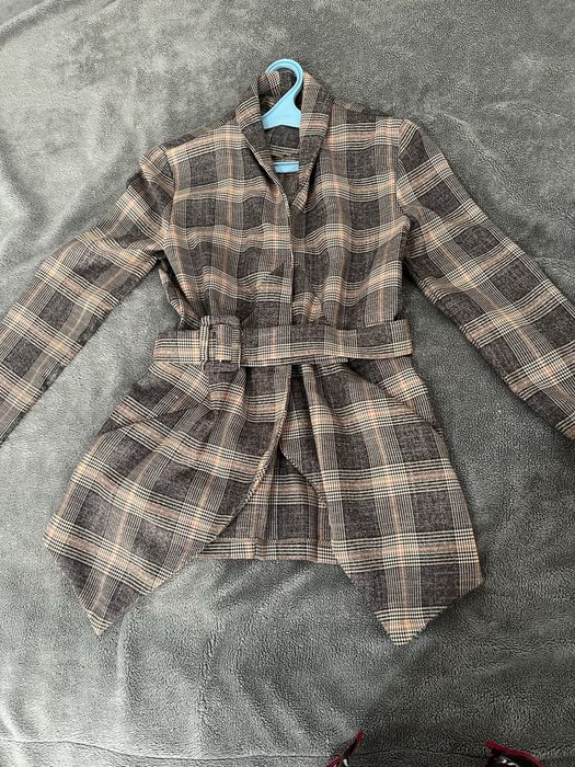Продам женский костюм