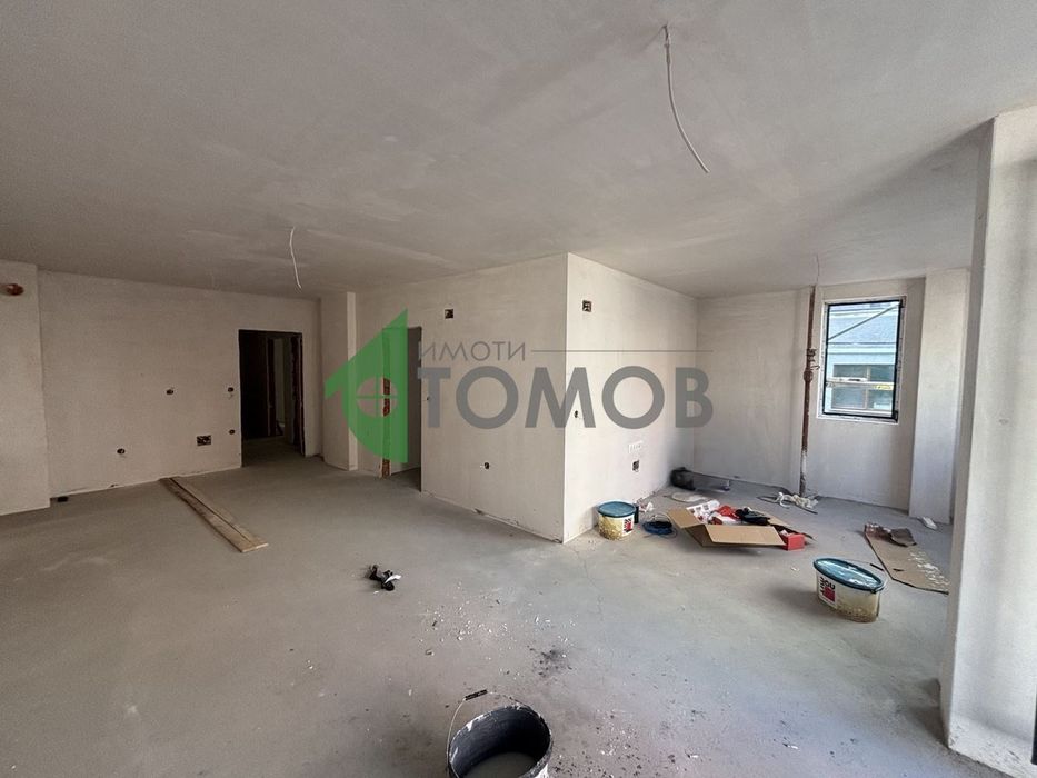 Продава се Четиристаен апартамент в Стара Загора, Център - 147 кв.м за 1065 €/кв.м - Снимка #3