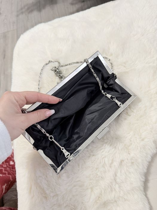 Geanta plic clutch negru elegant cu lant argintiu metalic cu efect
