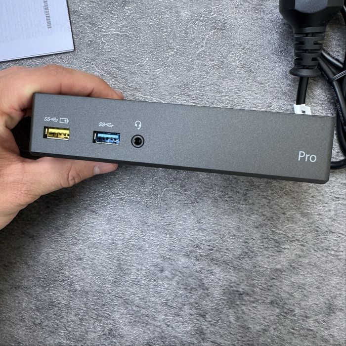 Lenovo Dock Station Profesională pentru Laptop ThinkPad