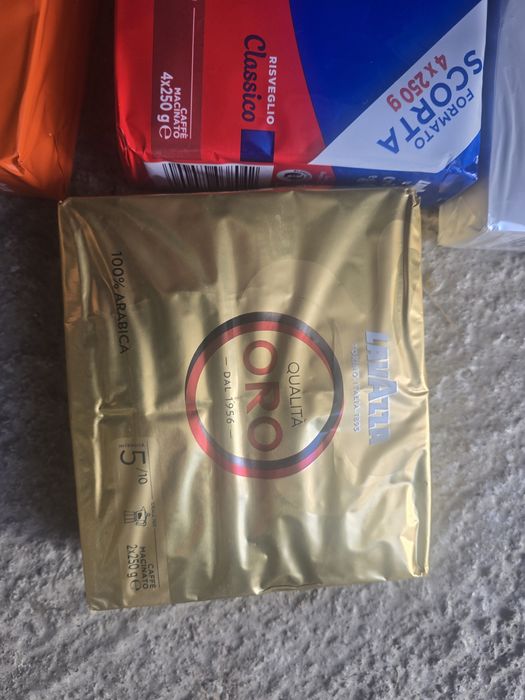 Cafea lavazza măcinată / Original Italy / preț fix 70 lei kg