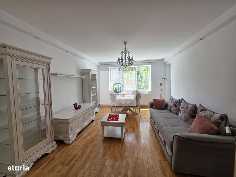 Apartament 3 camere decomandat SU 78 mp renovat - Deva, Str. Carpati