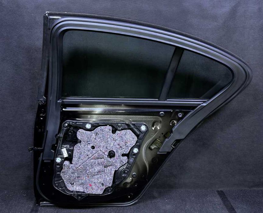 Оборудвана Задна Дясна Врата BMW G30 G31 F90 БМВ Г30 Г31 Ф90