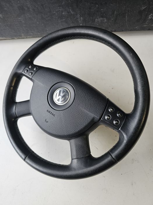 Volan piele cu comenzi original Volkswagen Passat B6 (model SUA)

Star