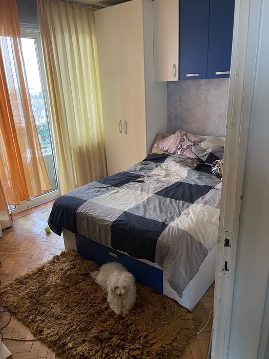Canapea 3 locuri extensibila/Mobila tineret , sifonier / pat 140/190