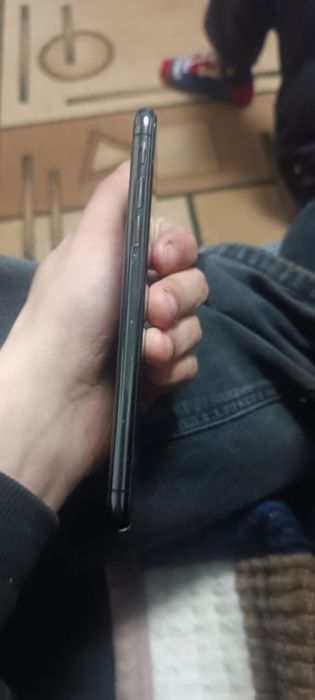 Обменяю айфон хс