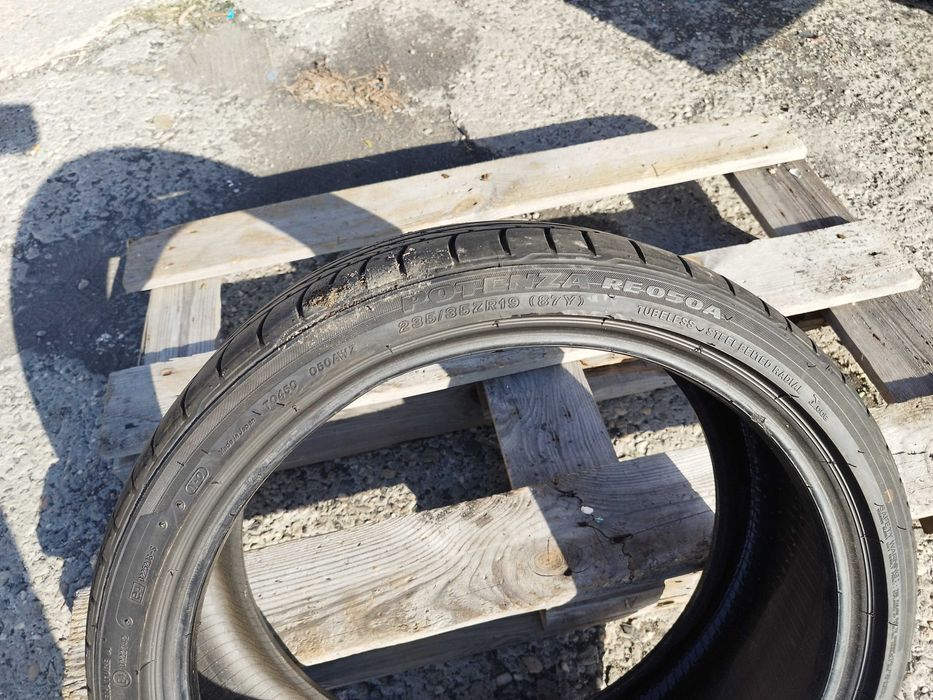 235/35/19 Бриджстоун Потенза 2014г 7мм Единичка