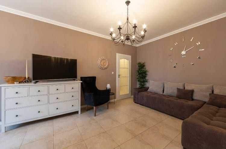 Продава се Двустаен апартамент в София, Стрелбище - 75 кв.м за 881 €/кв.м - Снимка #2