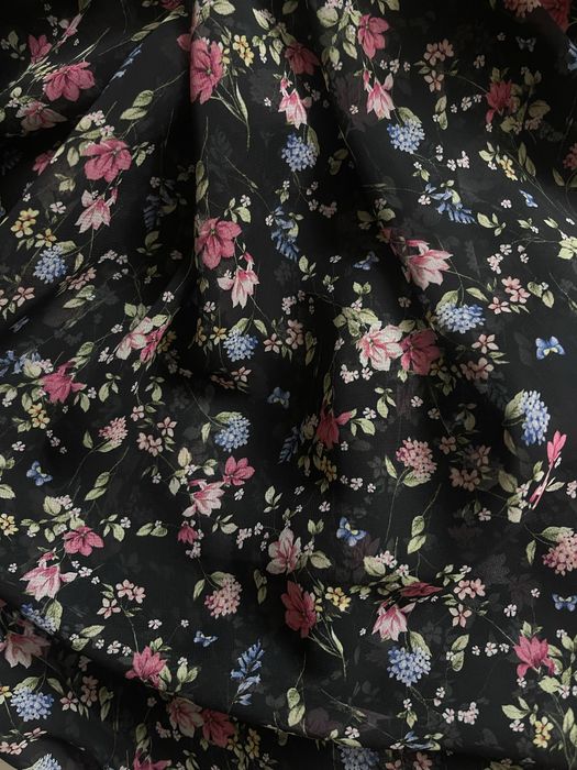 SUPER LOT de materiale textile–zeci de metri.