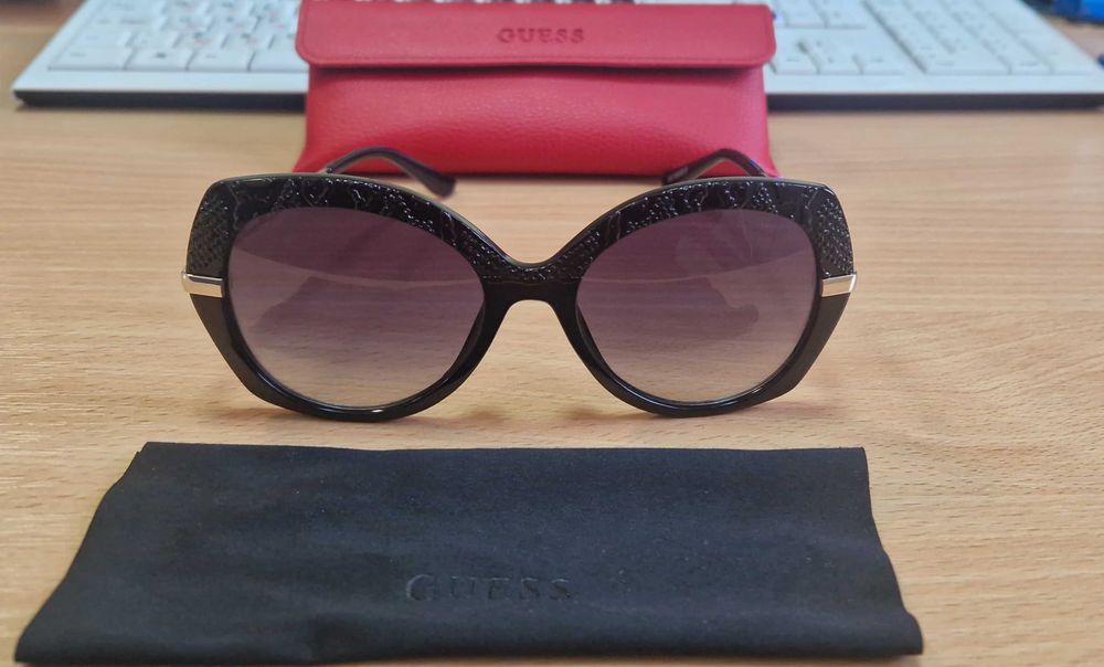 Оригинални слънчеви очила Guess