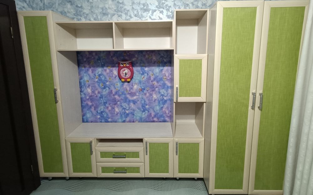 Продам стенку в отличном состоянии.