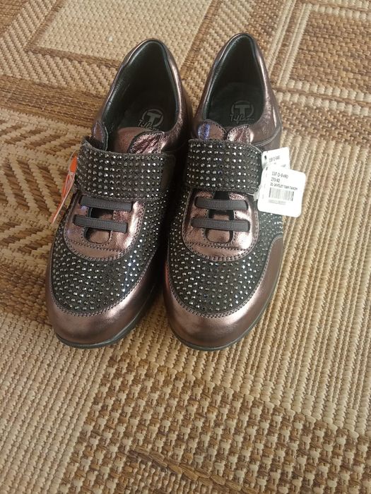 Новая детская обувь Tiflani