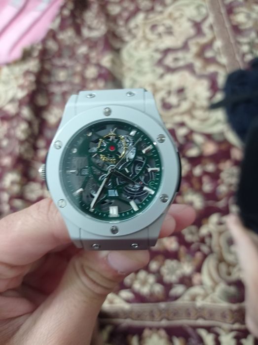 Продам новый часы