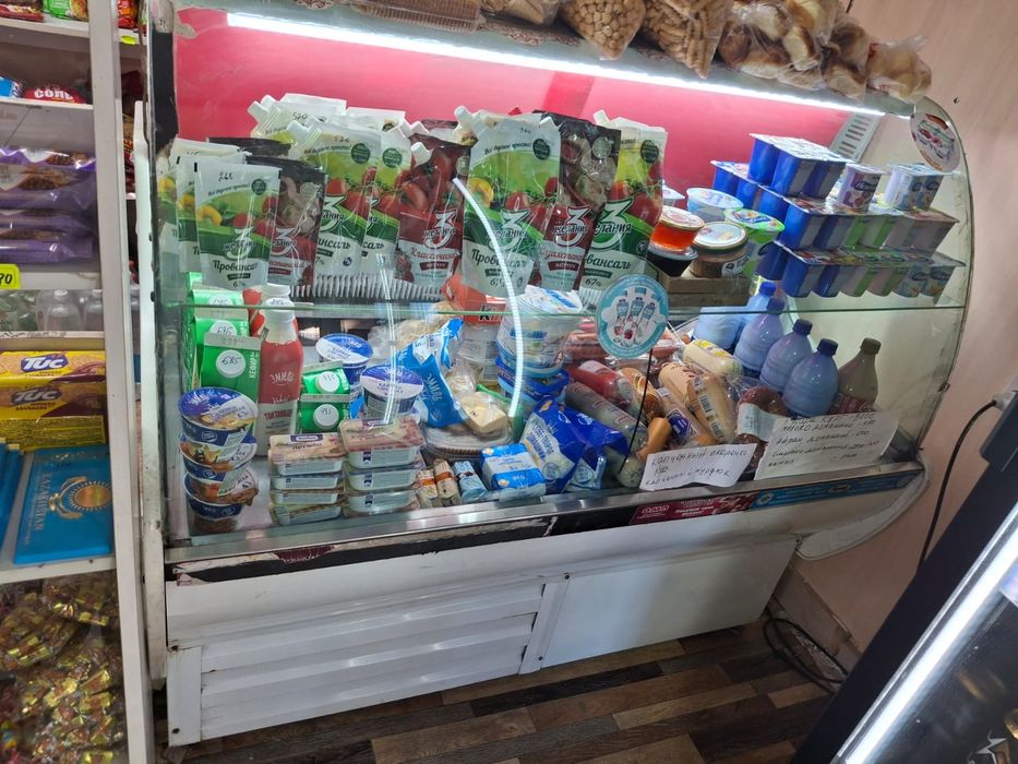 Продам ветринный холодильник