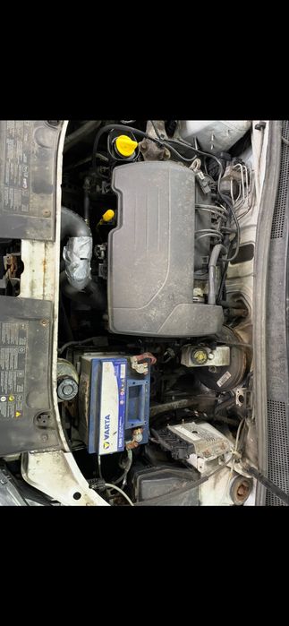 Motor 12.16 V Dacia  Logan