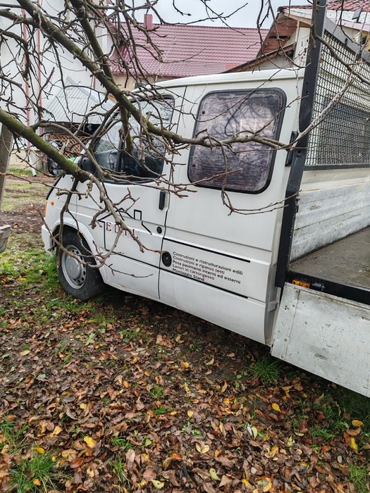 Autoutilitara Ford transit doka 6 locuri, variante auto cutie automata