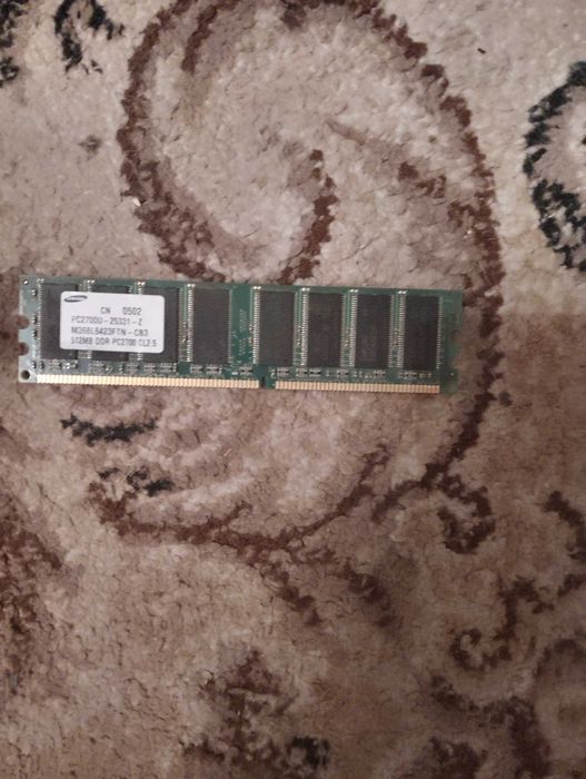 Продам плашку на 512 мб