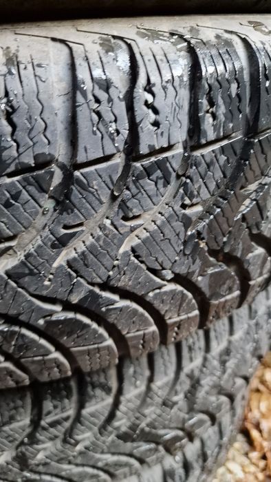 195 60 15 Michelin Nokian  6 anvelope iarna