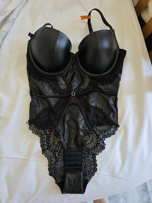 Женское боди черное кружевное